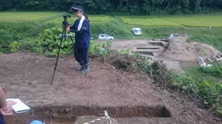 後円部より前方部望む