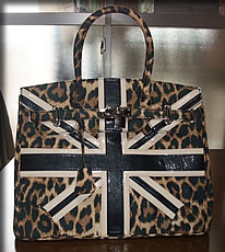 ヒョウ柄バッグ