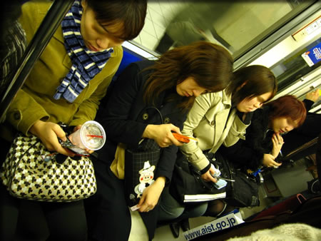 電車の中の風景