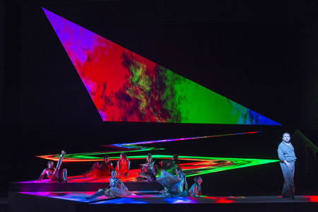 聖なる愚か者パルジファルを誘惑しようとする花の乙女たち