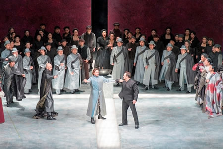 聖なる愚か者パルジファルを誘惑しようとする花の乙女たち