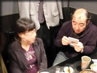 何か見つけたらしい・・