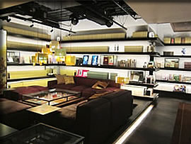 鶯谷書店内のラウンジ 