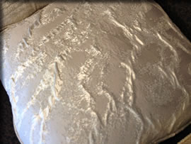 水面をイメージした新しい西陣織