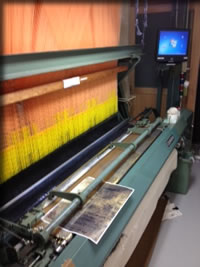 開発された150センチ幅の低速織機