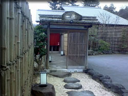 お蕎麦屋さんへ