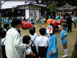 道路はちょうさ優先・・