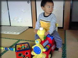 乗ってるだけ・・