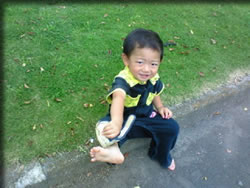 靴履かせてくれ〜