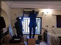 脚立も持ってこないエアコン修理屋