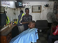 Lagosの床屋風景