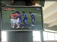 ロビーのテレビ