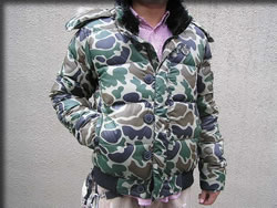 ダウンジャケット