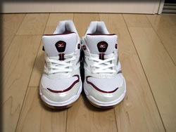 バレーボールシューズ