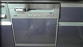 動かない・・・