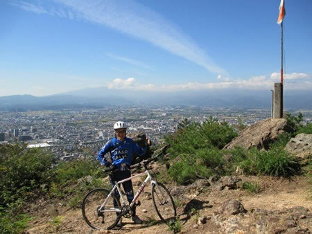 束松峠（会津坂下町）