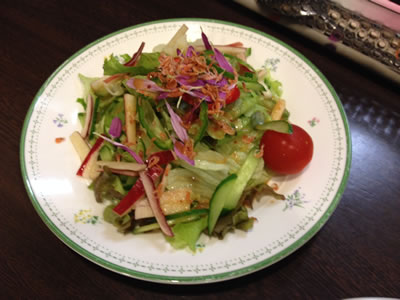 「季節野菜のサラダ」