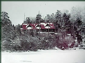 山小屋　青苔荘