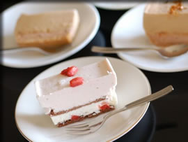 アイスやケーキ