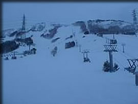 夜明け前の苗場