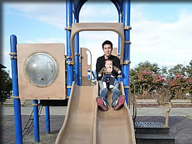 パパも公園デビュー