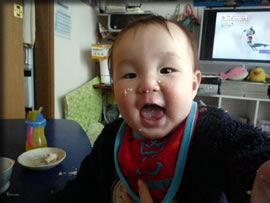 鼻でも食べてる・・