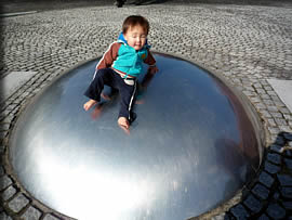 県立図書館にて