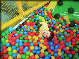ボールプール