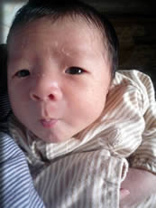 カナト、脱皮中~♪