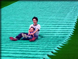 あづま運動公園にて。パパと☆