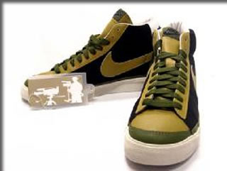 ブレーザー・スウェード