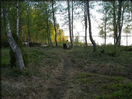 井戸とその向こうは海