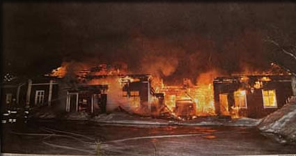 Sannaのアトリエに今でも貼ってある火事の新聞記事