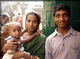 ダッカのある家族