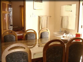 食卓のある風景