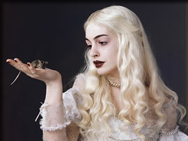 こちらは白の女王