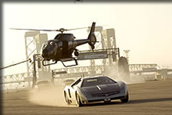 ヘリ&カー・チェイス