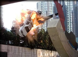 撃墜されるヘリ