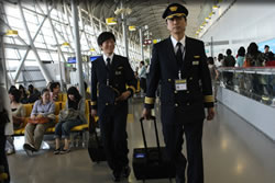 機長と副操縦士