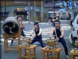 オープニング太鼓