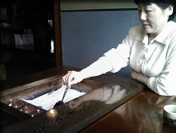 風情のある火鉢