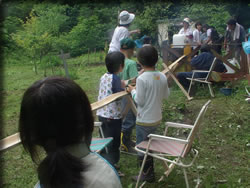 上流に位置取るハイエナ軍団