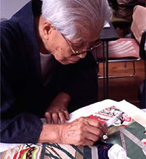 山口伊太郎（102歳）