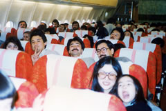 救出された215人の邦人