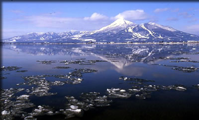 天鏡湖（猪苗代湖）