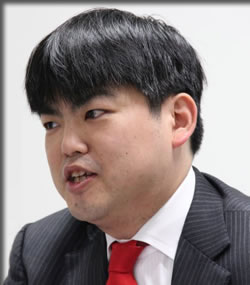 著者：瀧本 哲史