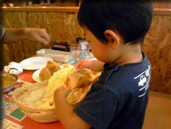 ����i���ƈ���ꓬ