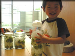 �����U��