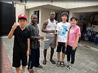 守衛さんと記念撮影