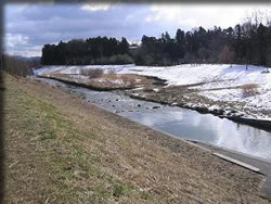 美しくなった逢瀬川